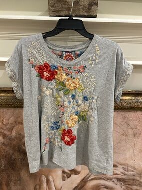 Johnny Was Gray Short Sleeve Tee with Multicolor Floral Embroidery